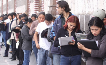 Más del 40% de las altas del seguro por desempleo provienen de dos sectores clave | Desempleo