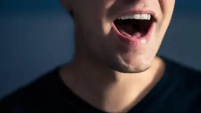 Qué significa que una persona hable sola. Qué significa que una persona hable sola.