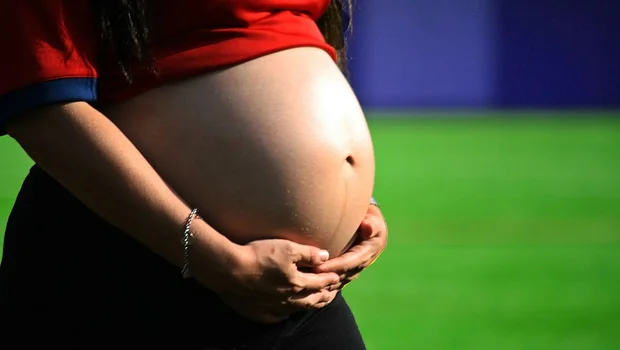 La penalización de la maternidad: cuando tener hijos modifica las trayectorias laborales | Maternidad