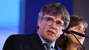 Puigdemont dice que vuelve a España y se enfrenta a una probable detención