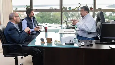 A la espera de la visita de Patricia Bullrich, Formosa y Nación estrechan vínculos para fortalecer las políticas de seguridad en la región A la espera de la visita de Patricia Bullrich, Formosa y Nación estrechan vínculos para fortalecer las políticas de seguridad en la región