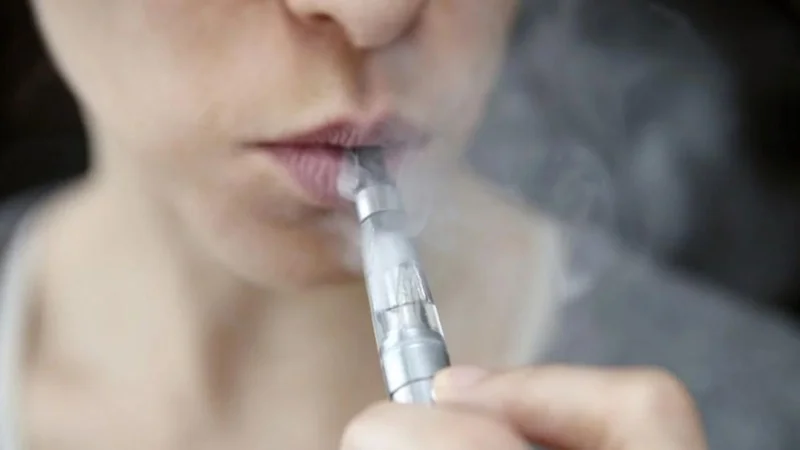 Cuáles son los nuevos peligros que tienen los cigarrillos electrónicos. 