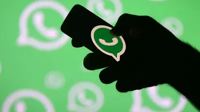 WhatsApp WhatsApp