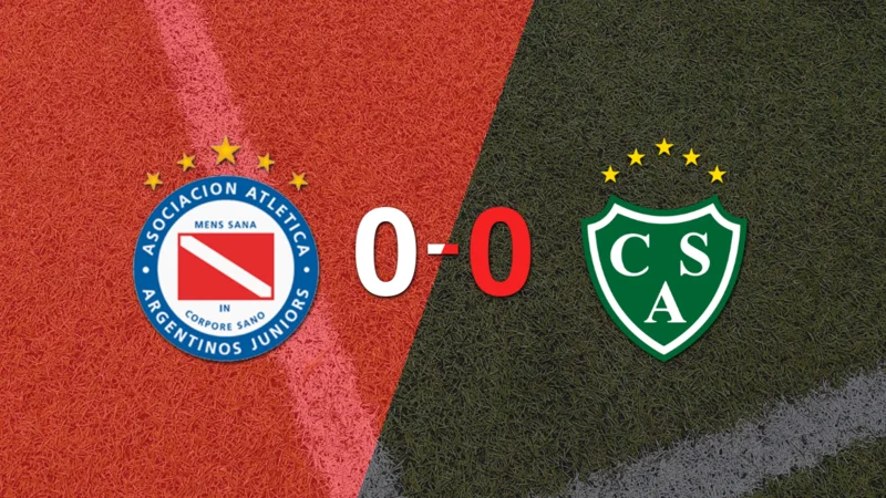 Argentinos Juniors y Sarmiento no se sacaron ventaja y terminaron sin goles