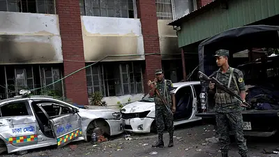 El gobierno provisional de Bangladés ve prioritario el restablecimiento de la ley y el orden El gobierno provisional de Bangladés ve prioritario el restablecimiento de la ley y el orden