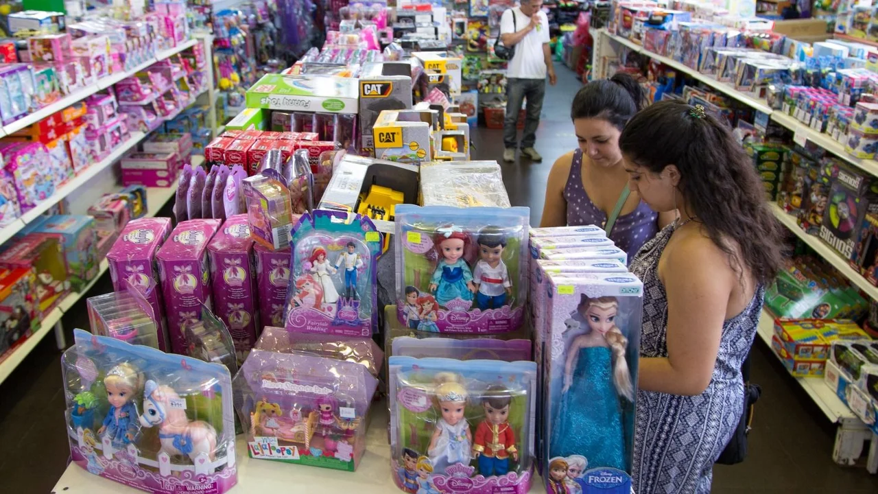 Día del Niño: el gasto en regalos se redujo este año ante la inflación