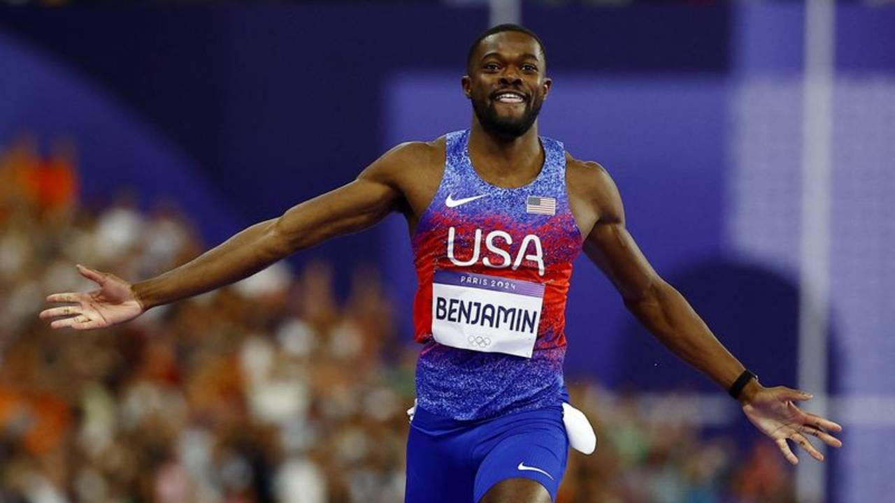 Estadounidense Benjamin supera por fin a Warholm y se lleva el oro en los 400 mts con vallas