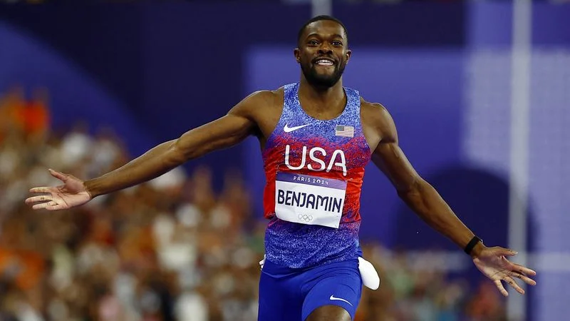 Estadounidense Benjamin supera por fin a Warholm y se lleva el oro en los 400 mts con vallas