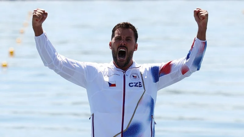La inigualable Carrington consigue más oro para Nueva Zelanda en kayak