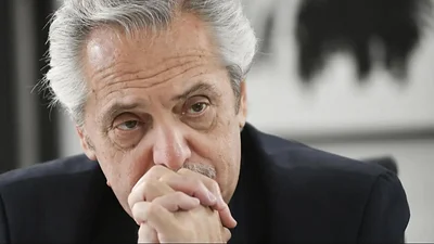 La Justicia ordenó un allanamiento en el departamento de Alberto Fernández La Justicia ordenó un allanamiento en el departamento de Alberto Fernández