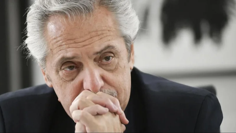 La Justicia ordenó un allanamiento en el departamento de Alberto Fernández