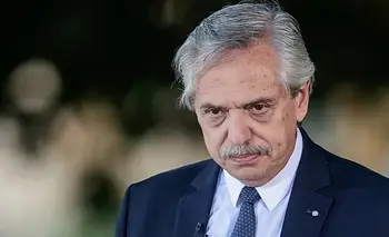 La vida loca de Alberto le da aire a un Milei ahogado y alienta el “que se vayan todos” | Análisis de la semana