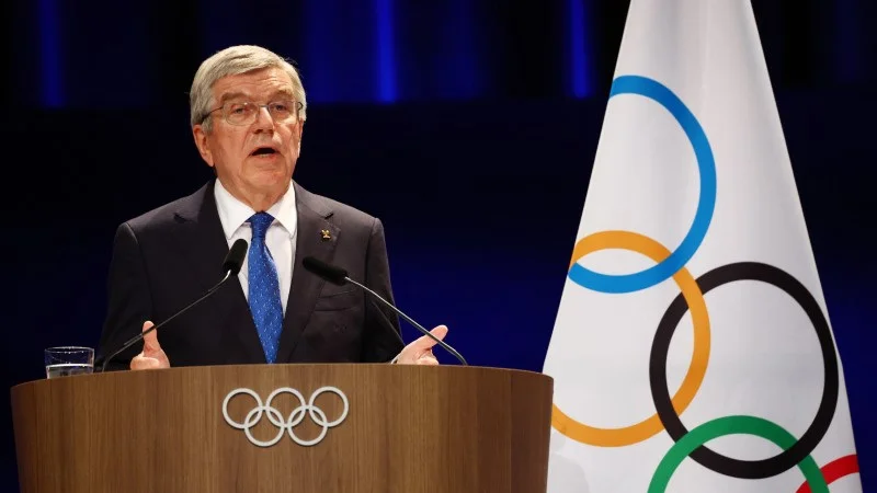 Bach, presidente del COI, dice que no seguirá en el cargo más allá de 2025