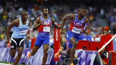 EEUU supera a Botsuana y gana el relevo de los 4x400 mts masculinos en tiempo récord EEUU supera a Botsuana y gana el relevo de los 4x400 mts masculinos en tiempo récord