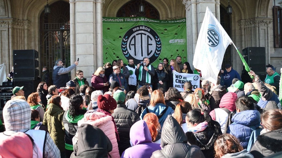 Revés contra el gobierno: la Justicia ordenó reincorporar a ...