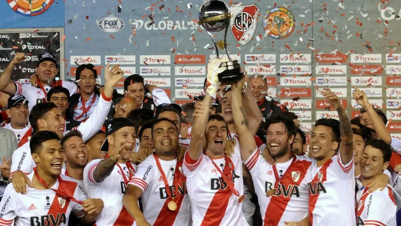 River Plate Carlos Sánchez