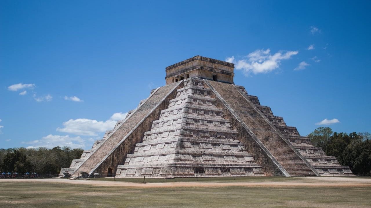 estos son los misterios de los mayas