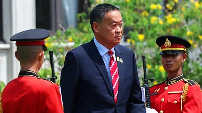 Un tribunal de Tailandia destituye al primer ministro por un nombramiento en su gabinete Un tribunal de Tailandia destituye al primer ministro por un nombramiento en su gabinete