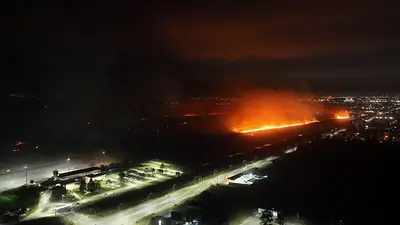Incendios en Santa Fe: fuego cerca del Aeropuerto de Sauce Viejo obligó a suspender vuelos Incendios en Santa Fe: fuego cerca del Aeropuerto de Sauce Viejo obligó a suspender vuelos