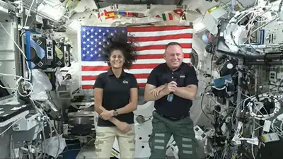 Butch Wilmore y Sunita Williams Butch Wilmore y Sunita Williams