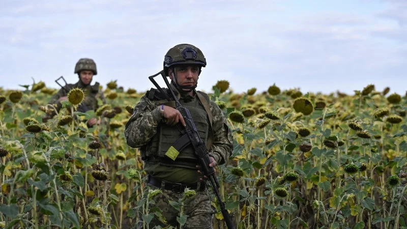Rusia afirma que sus fuerzas avanzan hacia una ciudad clave en el este de Ucrania