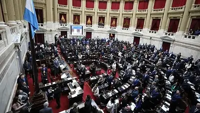 Maratónica sesión en Diputados: prohibición de paro escolar y aumentaron el presupuesto universitario Maratónica sesión en Diputados: prohibición de paro escolar y aumentaron el presupuesto universitario