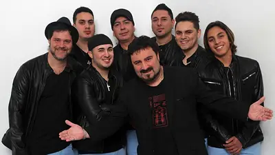 Cuál fue la decisión de la banda Amar Azul. Cuál fue la decisión de la banda Amar Azul.