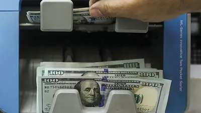 Dólar tarjeta: qué cambia con la eliminación del impuesto PAIS Dólar tarjeta: qué cambia con la eliminación del impuesto PAIS