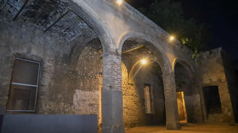 El curioso Parque Arqueológico que abre sus puertas para pasar una noche inolvidable: dónde queda y cuándo ir