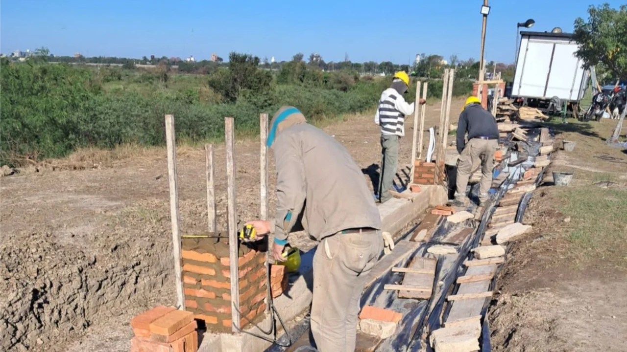 Obra pública: con fondos provinciales, Formosa fortalece las obras de vialidad
