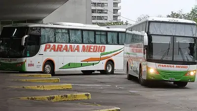 Santa Fe: suspendieron al chofer que abandonó a una nena de 14 años en una zona rural Santa Fe: suspendieron al chofer que abandonó a una nena de 14 años en una zona rural