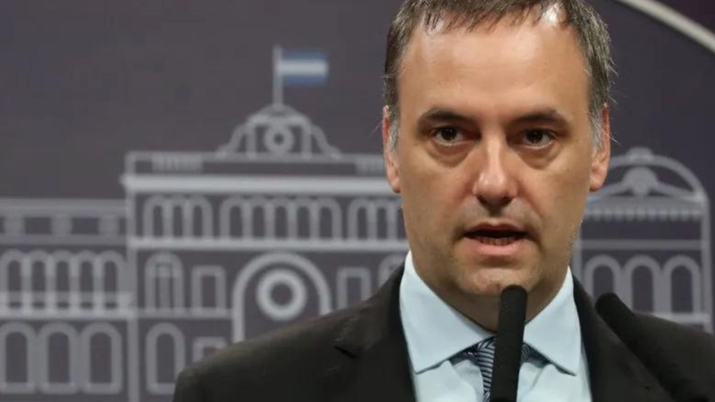 Adorni le contestó a Villarruel y recrudece la interna: "Tendrá sus razones"