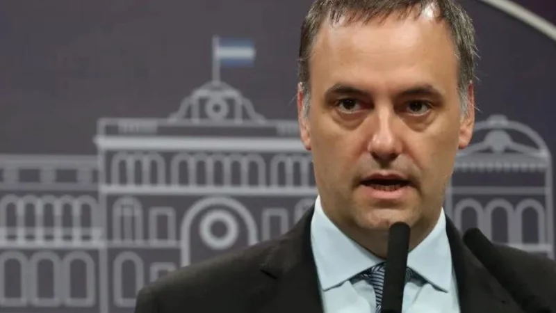 Adorni le contestó a Villarruel y recrudece la interna: "Tendrá sus razones"