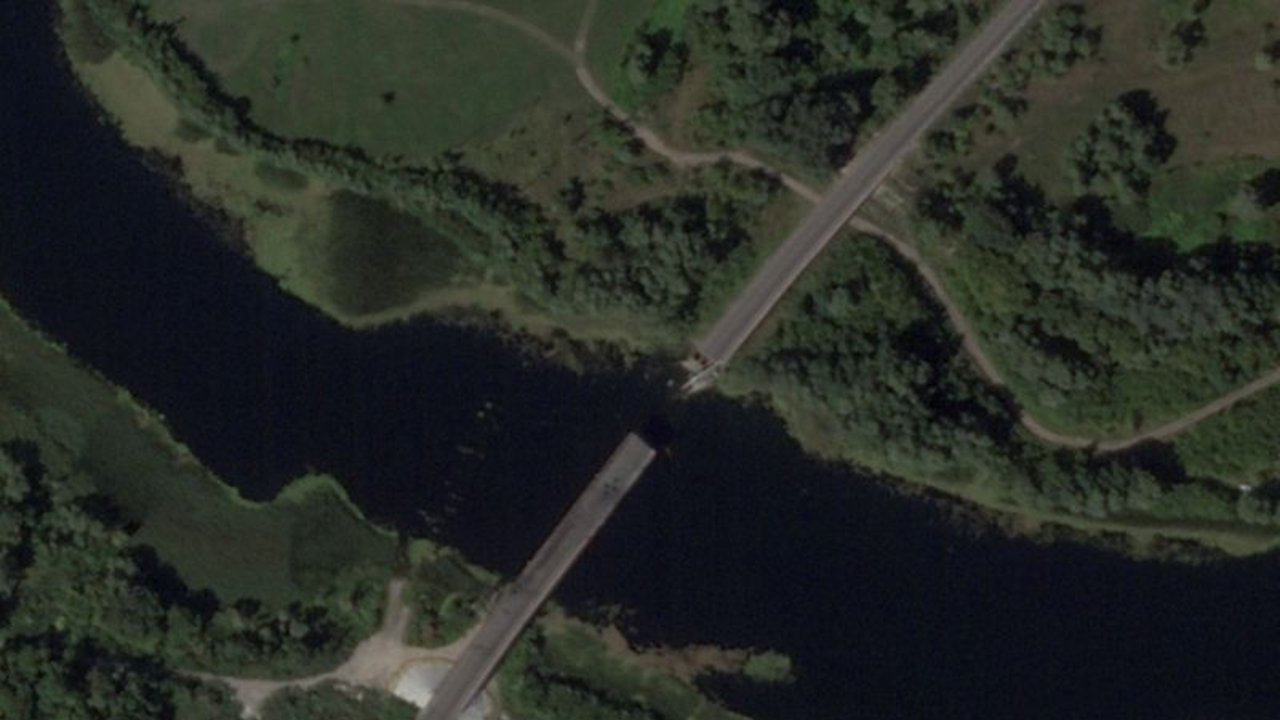 Rusia dice que Ucrania destruyó un tercer puente en su ofensiva en la región de Kursk