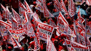 Decenas de trabajadores petroleros son forzados a renunciar tras elección en Venezuela: sindicatos