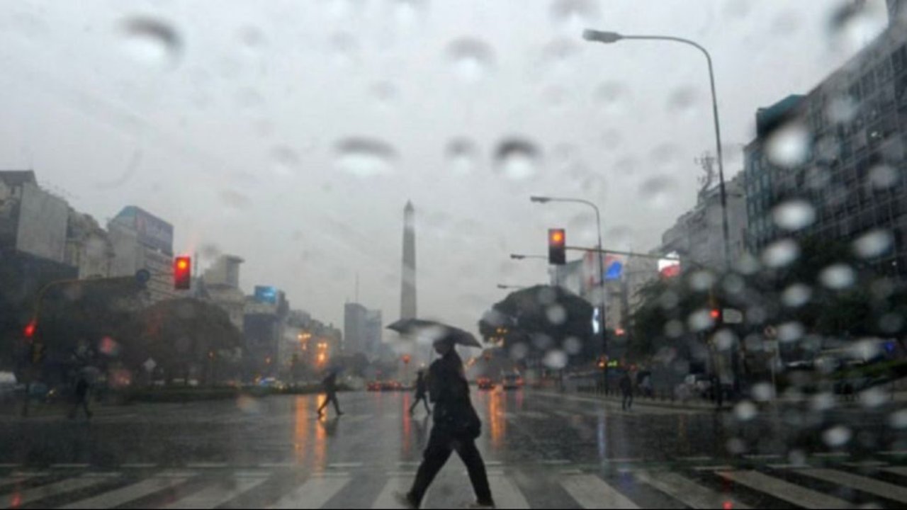 Lluvia en el Obelisco, Ciudad de Buenos Aires