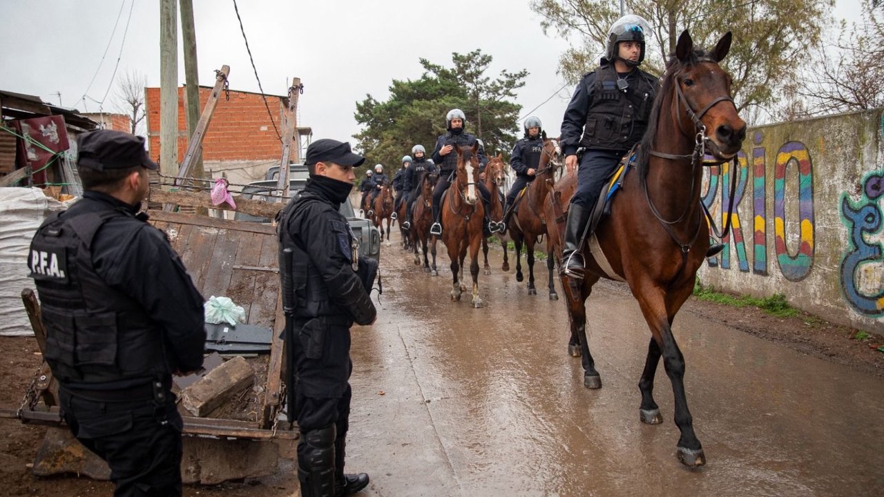 Un “quincho VIP” y 17 detenidos: desbaratan banda dedicada al robo automotor en Tres de Febrero