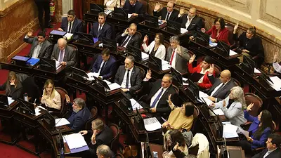 El Senado dio la aprobación final al Juicio en Ausencia y la Ley de Reiterancia El Senado dio la aprobación final al Juicio en Ausencia y la Ley de Reiterancia