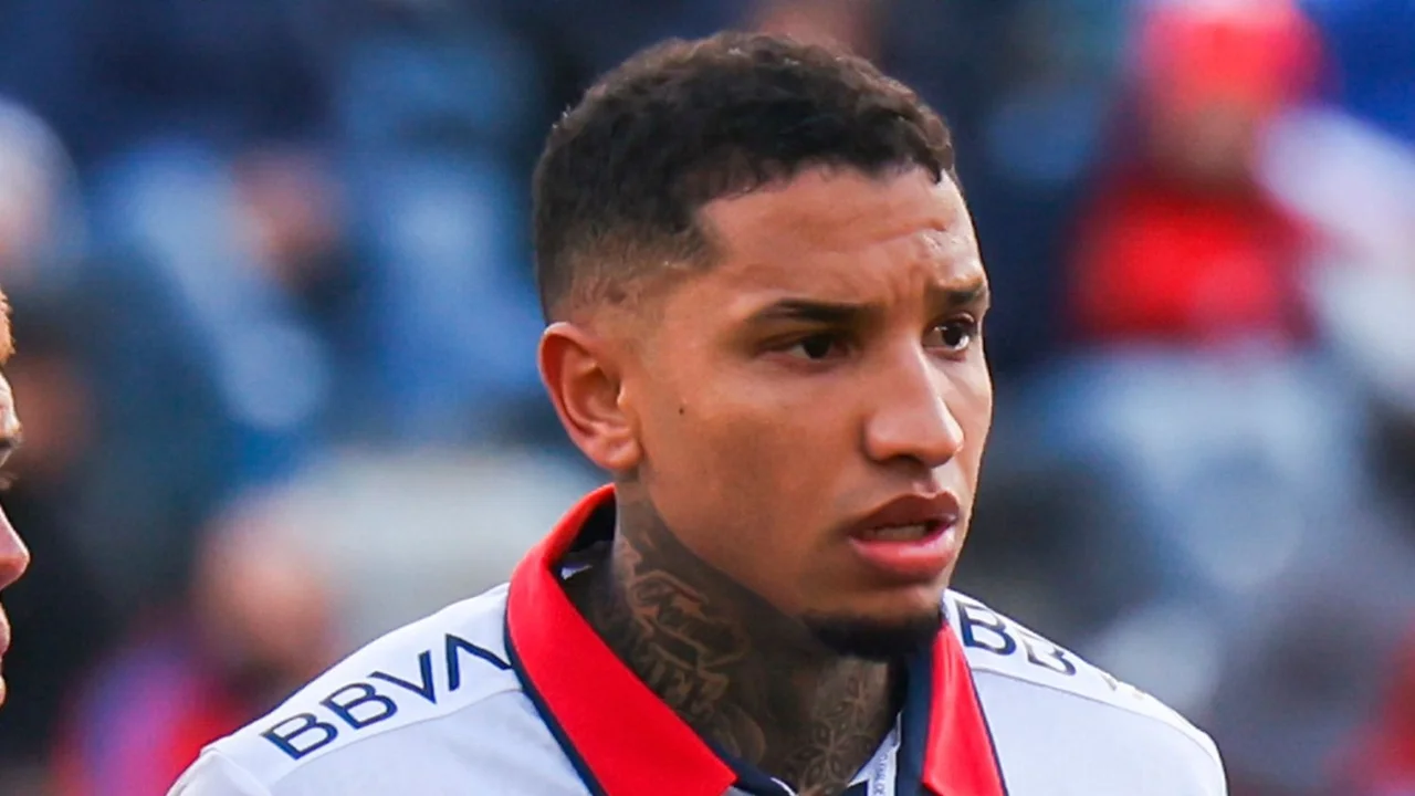 Juan Izquierdo, Nacional de Uruguay, San Pablo, Copa Libertadores