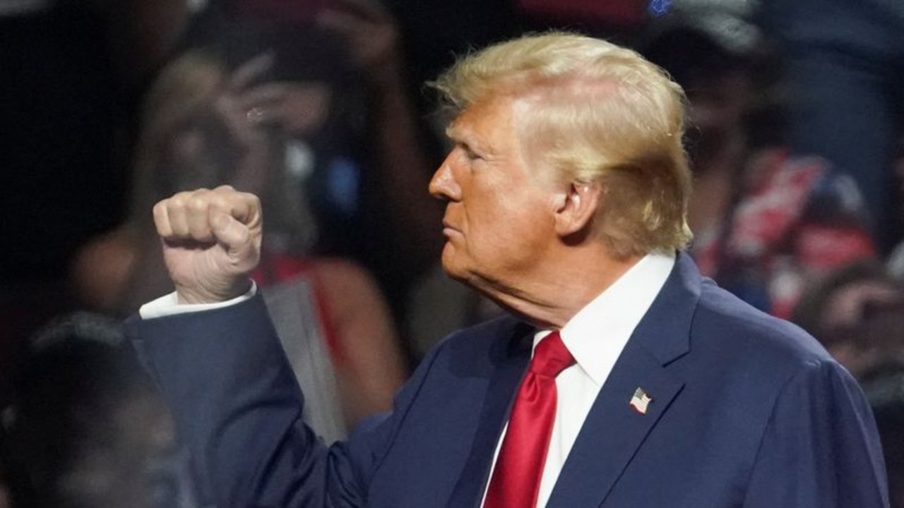 Donald Trump amenaza con retirarse del debate con Kamala Harris