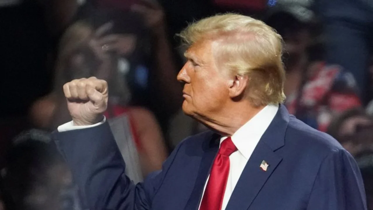 Donald Trump amenaza con retirarse del debate con Kamala Harris