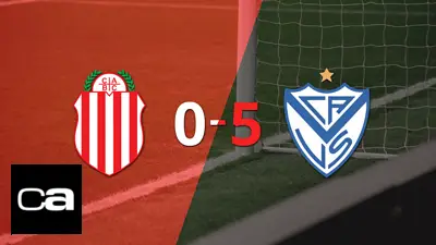 Barracas Central sufre una humillante derrota por 5 a 0 ante Vélez Barracas Central sufre una humillante derrota por 5 a 0 ante Vélez