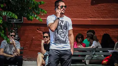 Cholo Simeone en el videoclip de la canción de Leiva y Joaquín Sabina Cholo Simeone en el videoclip de la canción de Leiva y Joaquín Sabina