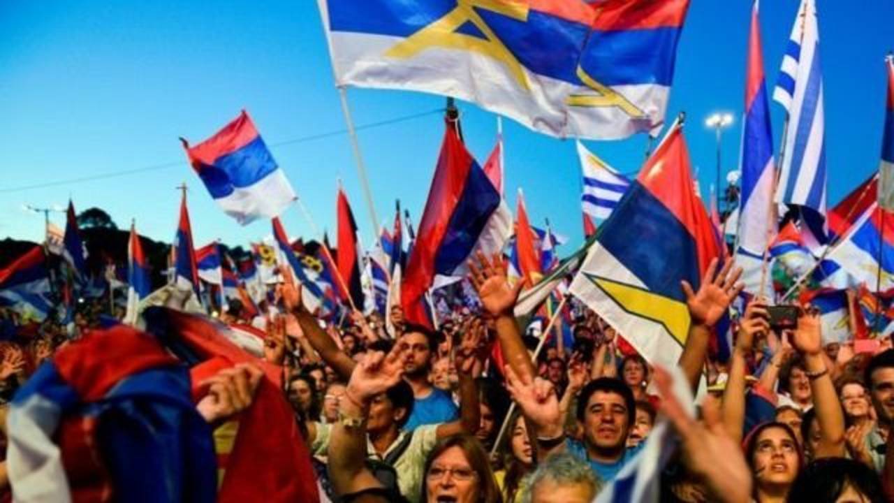 Uruguay: el Frente Amplio pica en punta y el oficialismo de Lacalle Pou apuesta a la unidad en el balotaje