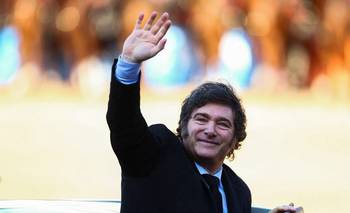 La encuesta más dura para Milei: la aprobación del gobierno en caída libre | Encuestas