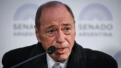 Zaffaroni alertó sobre la inseguridad en Santa Fe: "En Rosario ha desaparecido la Policía" Zaffaroni alertó sobre la inseguridad en Santa Fe: "En Rosario ha desaparecido la Policía"