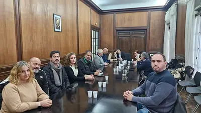 "Peor paritaria de la historia": ATE rechazó el ofrecimiento del Gobierno "Peor paritaria de la historia": ATE rechazó el ofrecimiento del Gobierno