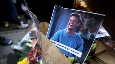 Médico acusado de la muerte de Matthew Perry, de "Friends", se muestra "increíblemente arrepentido" Médico acusado de la muerte de Matthew Perry, de "Friends", se muestra "increíblemente arrepentido"