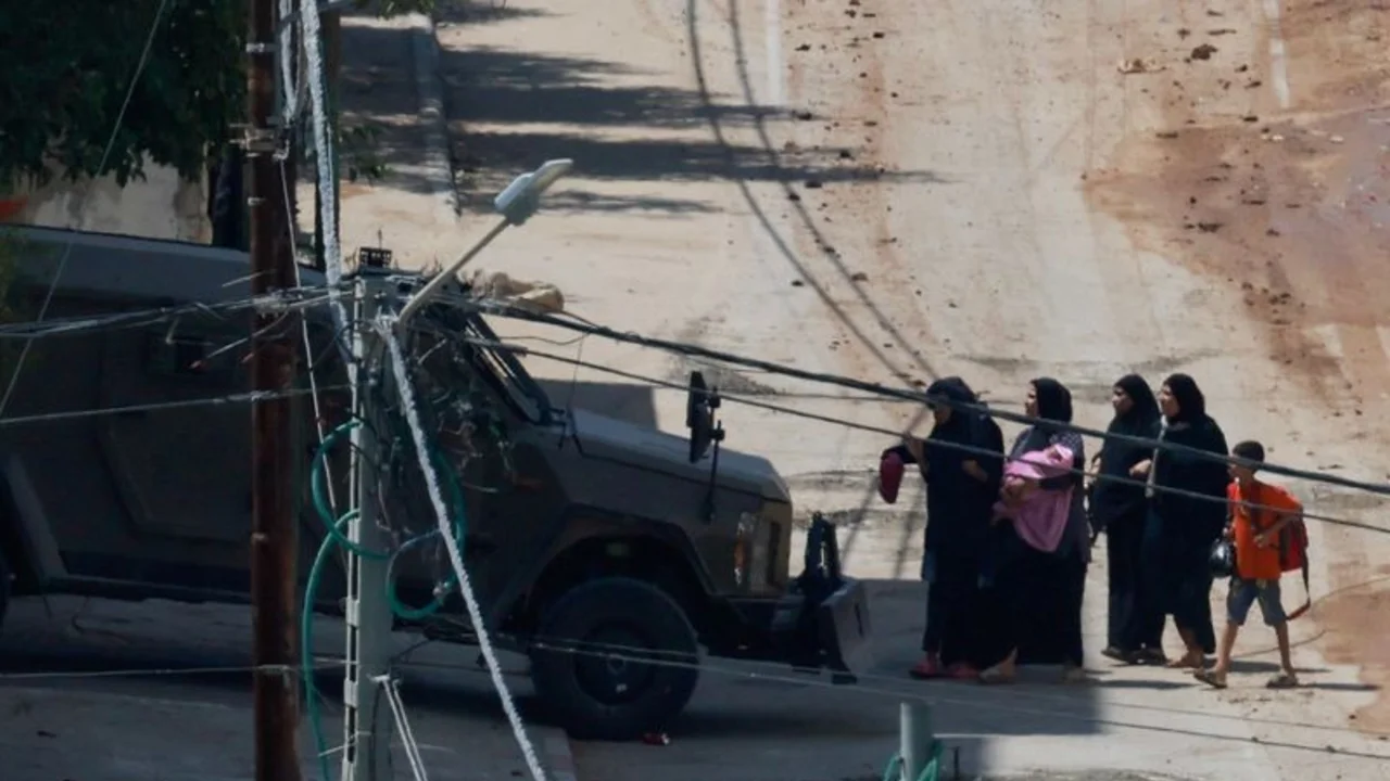 Fuerzas israelíes matan a dos atacantes, dice Ejército, en continuación de violencia en Cisjordania
