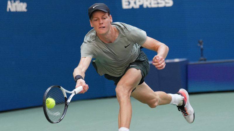 Sinner, número uno del mundo, supera a O'Connell y alcanza la cuarta ronda del Abierto de EEUU de tenis